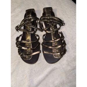 Mossimo strappy sandals size 8